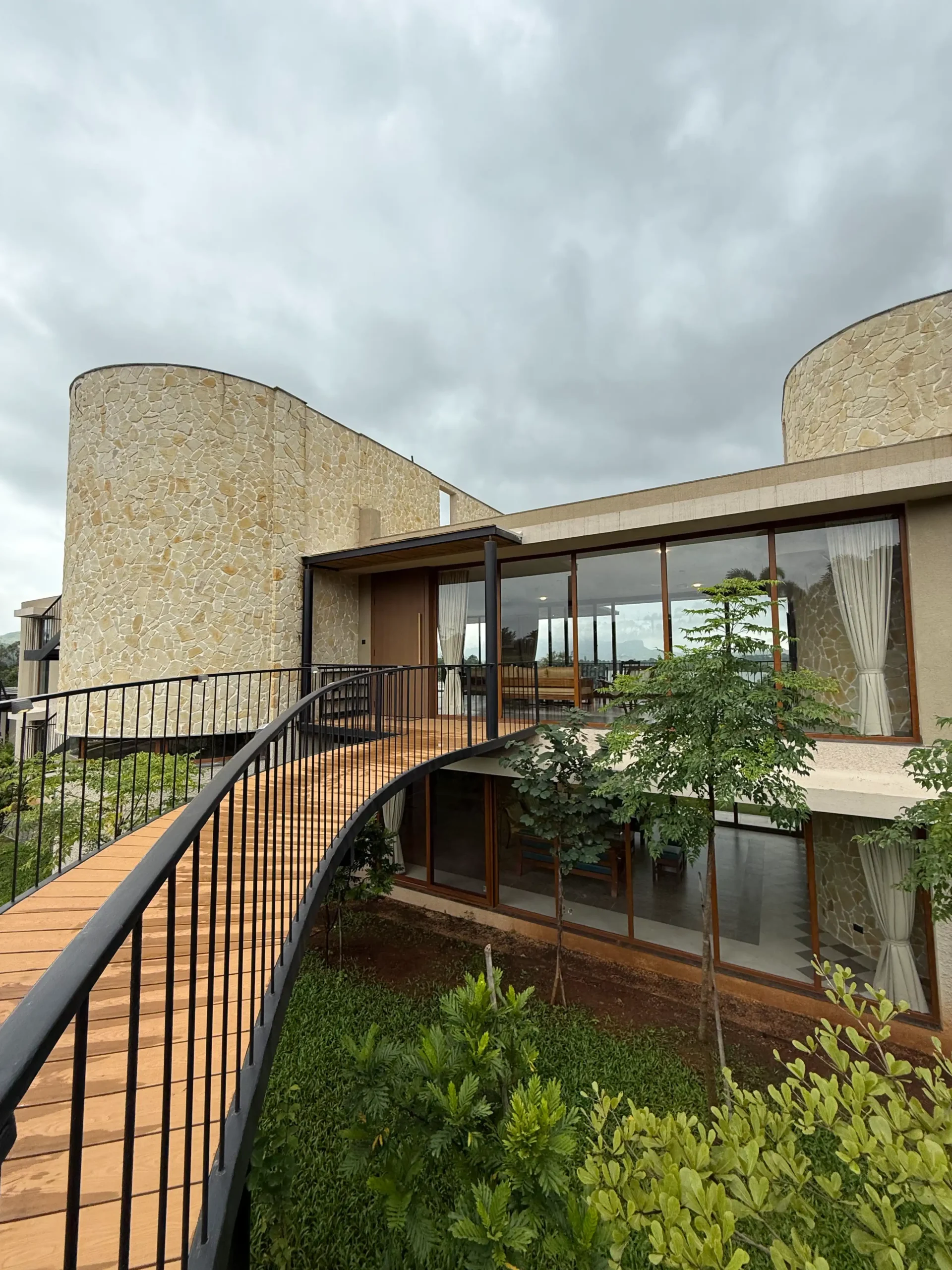 Atelier Landschaft — designed walkway